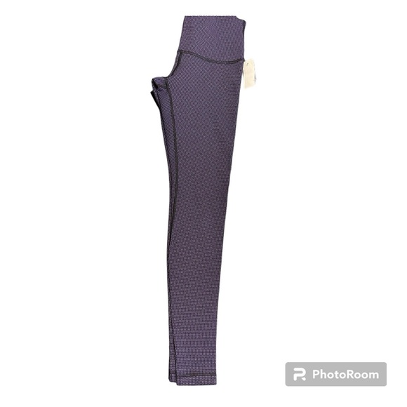 Lululemon Pants NWOT. - Picture 2 of 3